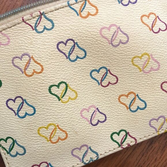 Elka Handbags heart wristlet clutch purse keychain - Picture 4 of 8